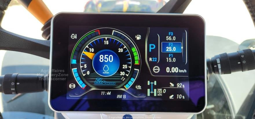 Traktor типа New Holland T7.245 PLMI, Gebrauchtmaschine в MORHANGE (Фотография 9)