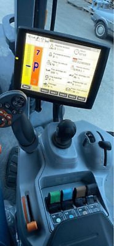 Traktor des Typs New Holland T7.245 POWER COMMAND, Gebrauchtmaschine in Benfeld (Bild 10)