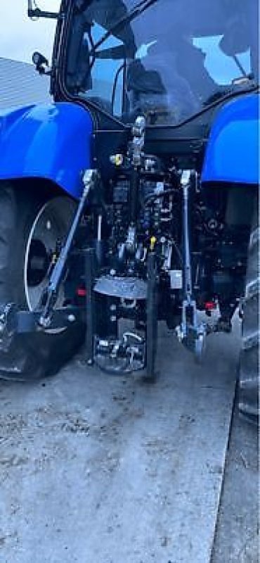 Traktor des Typs New Holland T7.245 POWER COMMAND, Gebrauchtmaschine in Benfeld (Bild 8)