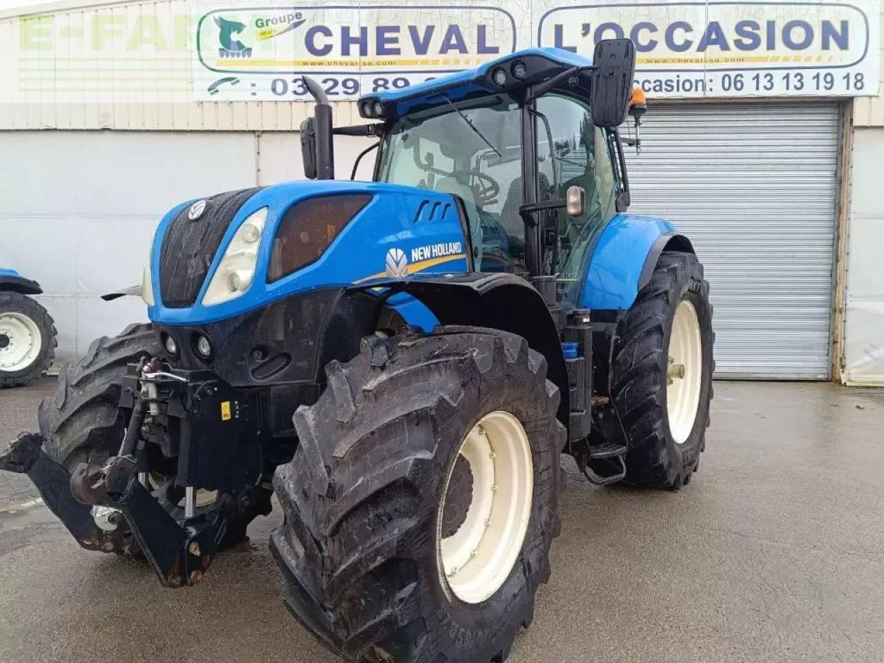Traktor des Typs New Holland t7245 sw, Gebrauchtmaschine in CHAUVONCOURT (Bild 1)