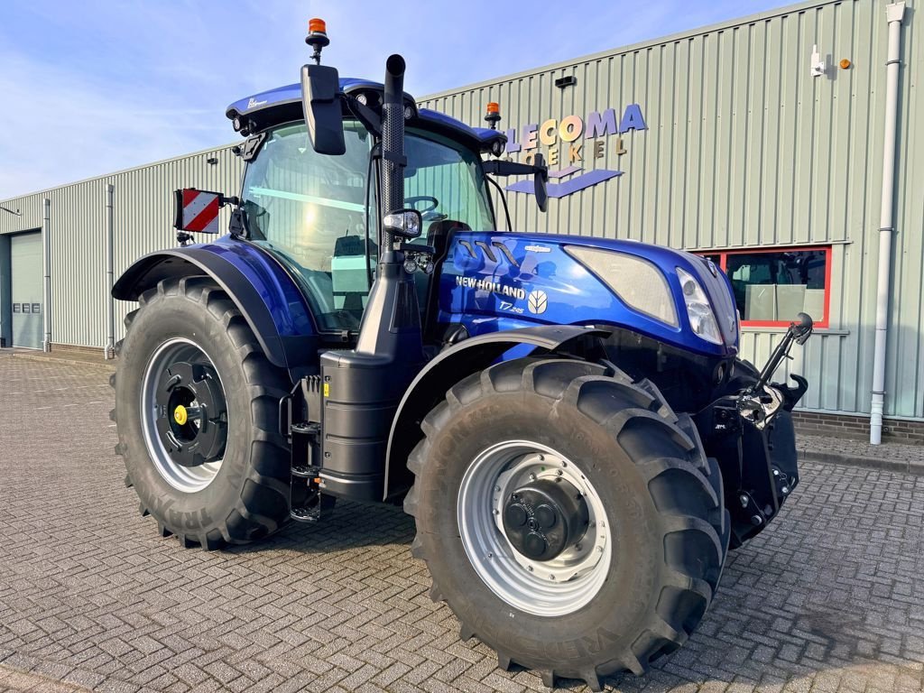 Traktor des Typs New Holland T7.245AC Gen Blue Power, Neumaschine in BOEKEL (Bild 4)
