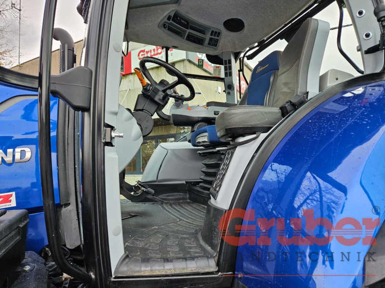 Traktor typu New Holland T7.245AC MY18, Gebrauchtmaschine v Ampfing (Obrázek 11)