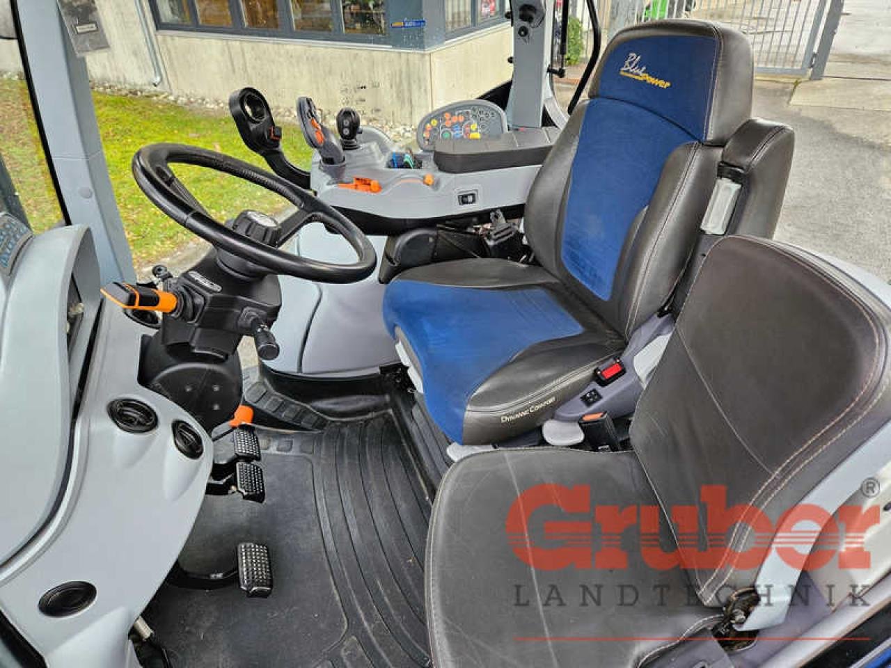 Traktor typu New Holland T7.245AC MY18, Gebrauchtmaschine v Ampfing (Obrázek 12)