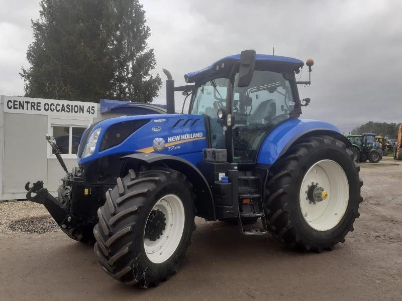 Traktor of the type New Holland T7.245AC, Gebrauchtmaschine in BRAY en Val (Picture 1)
