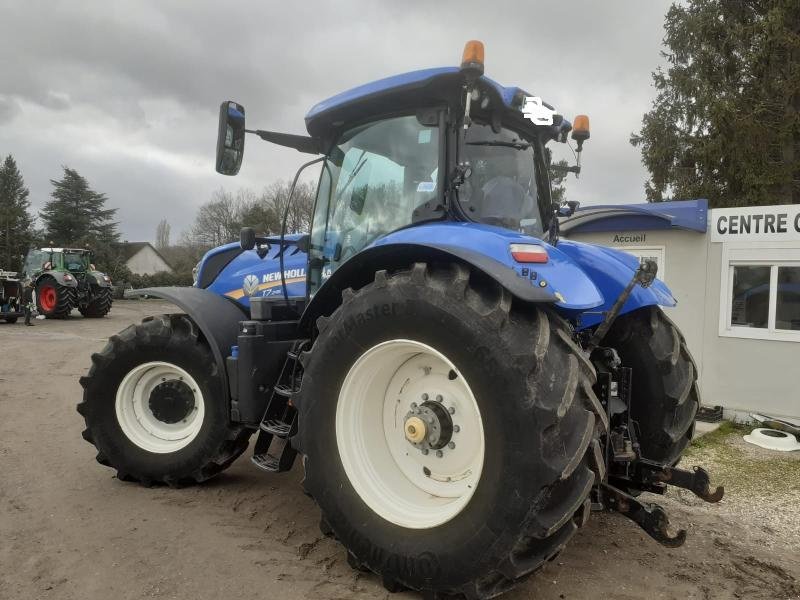 Traktor of the type New Holland T7.245AC, Gebrauchtmaschine in BRAY en Val (Picture 9)