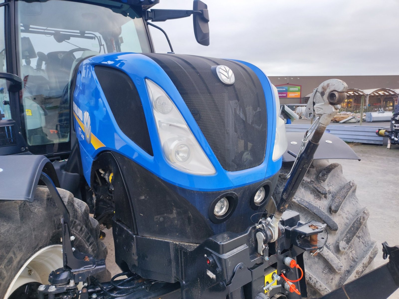 Traktor tipa New Holland T7.245PCSWII, Gebrauchtmaschine u Le Horps (Slika 11)