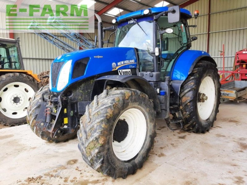 Traktor of the type New Holland t7.250 ac, Gebrauchtmaschine in CHAUVONCOURT (Picture 1)