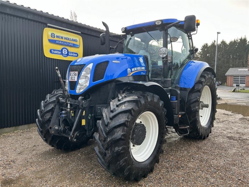 Traktor tip New Holland T7.250 AUTO COMMAND Affjedret foraksel + front PTO, Gebrauchtmaschine in Give (Poză 1)