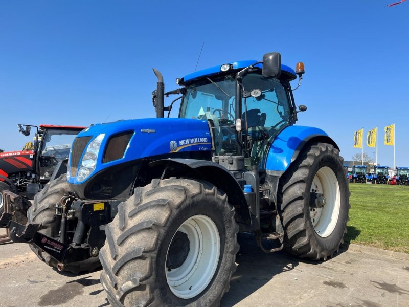 Traktor of the type New Holland T7.250 AUTO COMMAND, Gebrauchtmaschine in Hadsten (Picture 1)