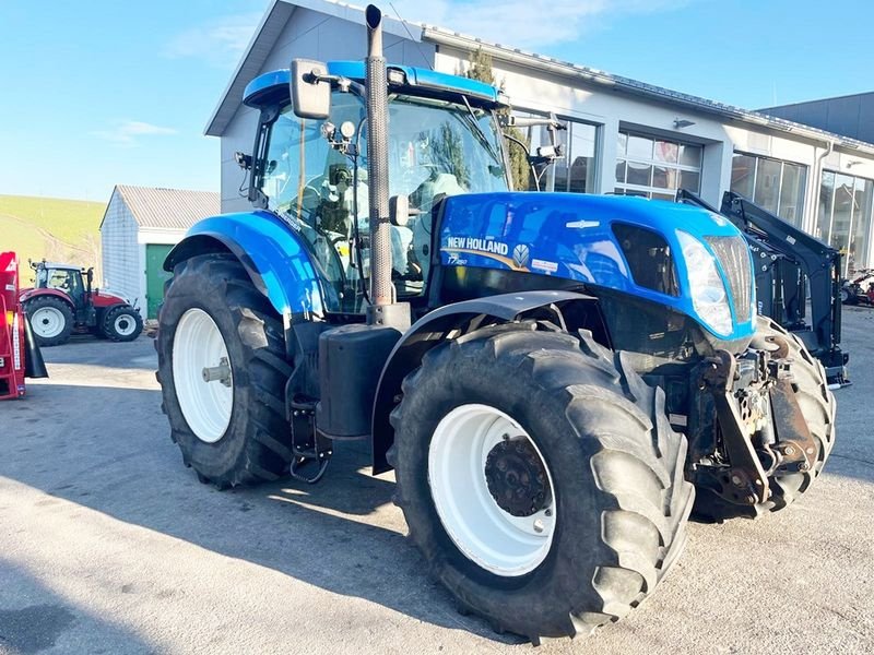 Traktor des Typs New Holland T7.250 Auto Command, Gebrauchtmaschine in St. Marienkirchen (Bild 3)