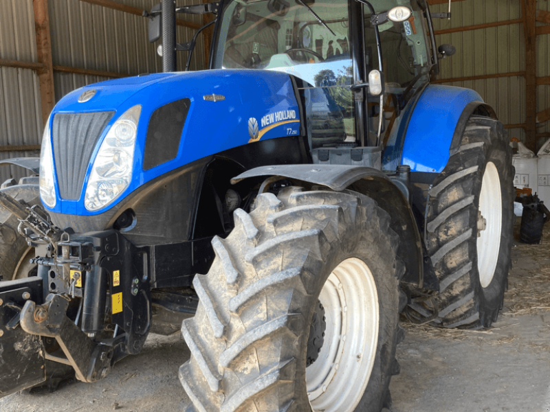 Traktor of the type New Holland T7.250 AUTOCOMMAND, Gebrauchtmaschine in CONDE SUR VIRE (Picture 1)