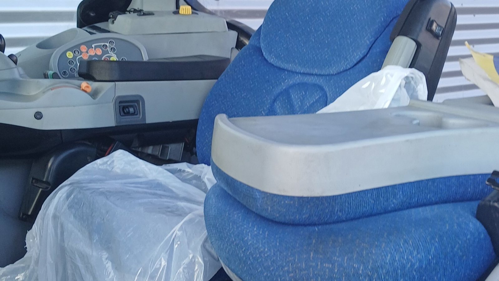 Traktor Türe ait New Holland T7.250 New Holland, Gebrauchtmaschine içinde Bredsten (resim 15)