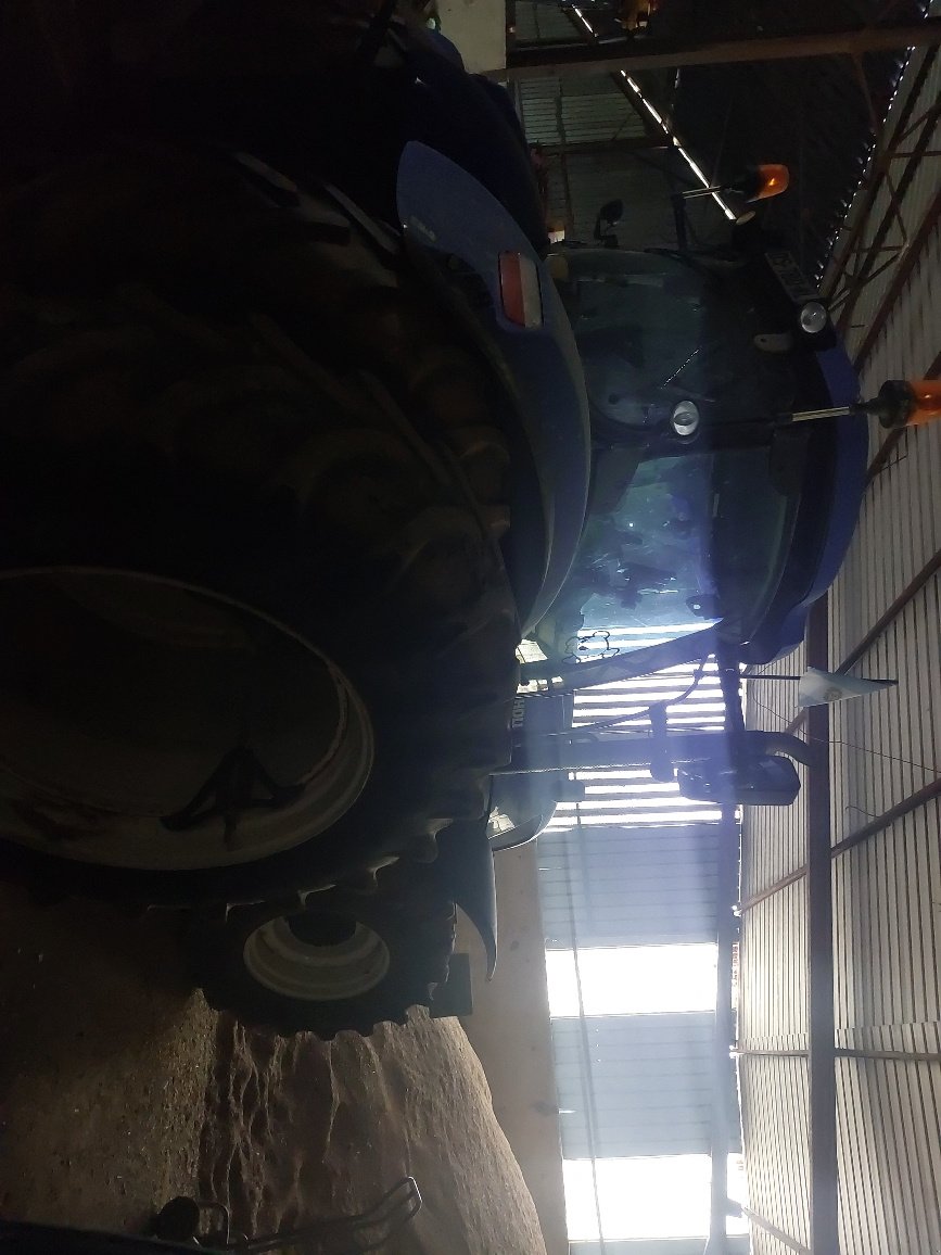 Traktor des Typs New Holland T7.250, Gebrauchtmaschine in Eton (Bild 3)