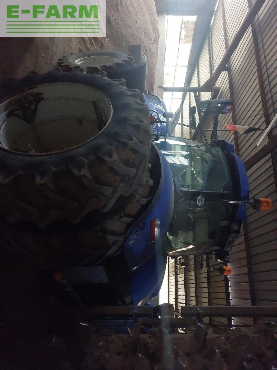 Traktor typu New Holland t7.250, Gebrauchtmaschine v CHAUVONCOURT (Obrázok 2)