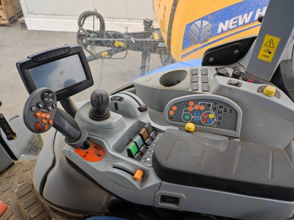 Traktor del tipo New Holland T7.250ACSWII, Gebrauchtmaschine In Le Horps (Immagine 5)
