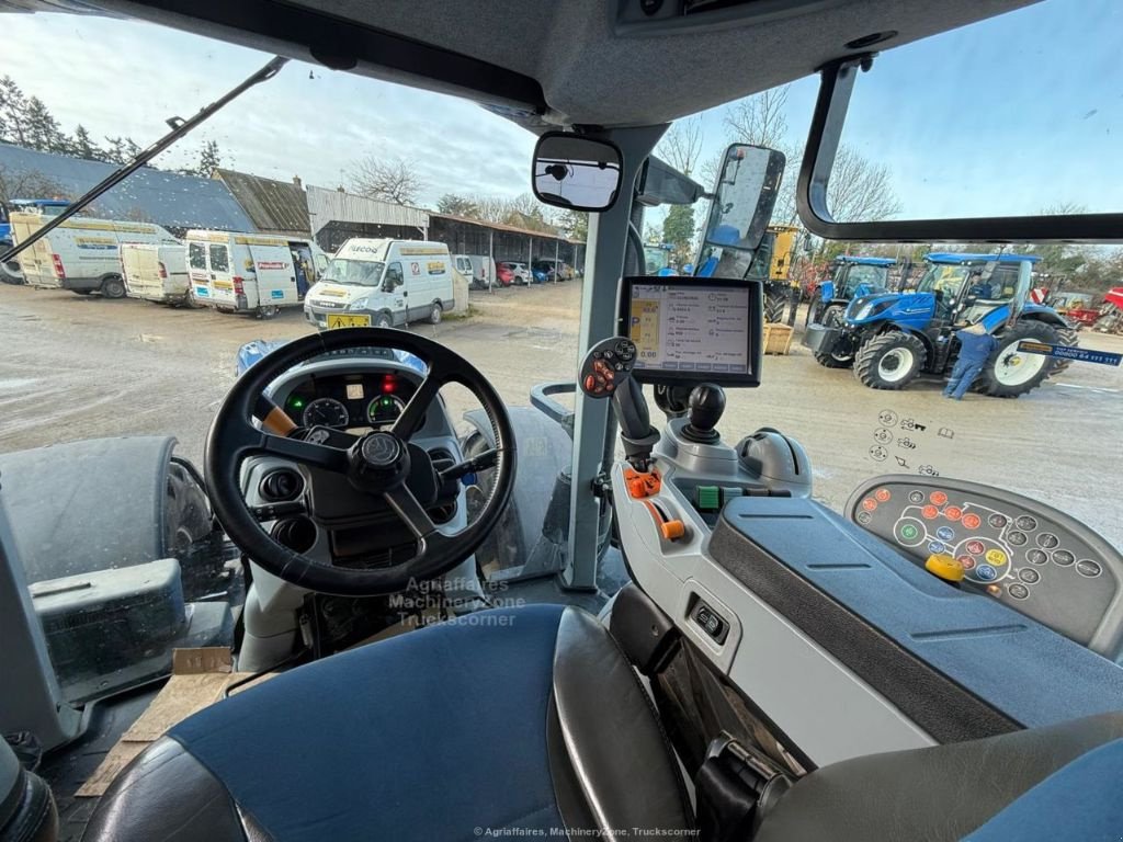 Traktor типа New Holland T7.260 AC, Gebrauchtmaschine в FRESNAY LE COMTE (Фотография 5)
