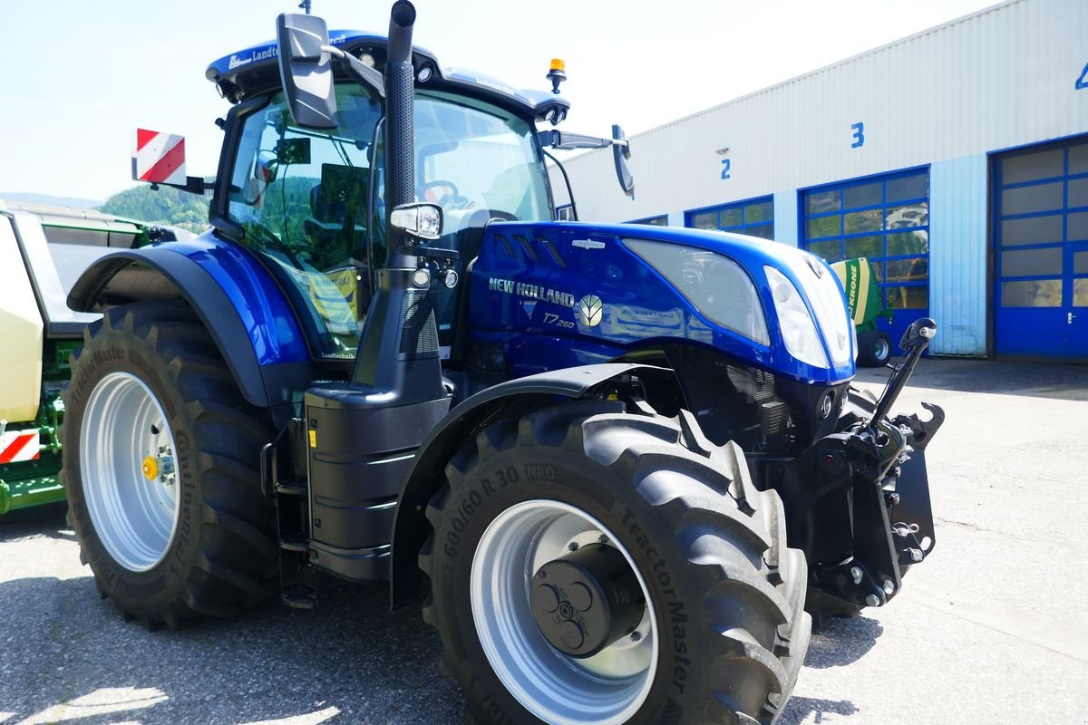 Traktor des Typs New Holland T7.260 Auto Command SideWinder II (Stage V), Gebrauchtmaschine in Villach (Bild 12)