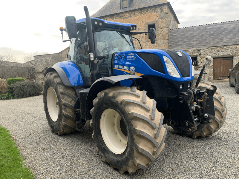 Traktor Türe ait New Holland T7.260 AUTO COMMAND, Gebrauchtmaschine içinde TREMEUR (resim 1)