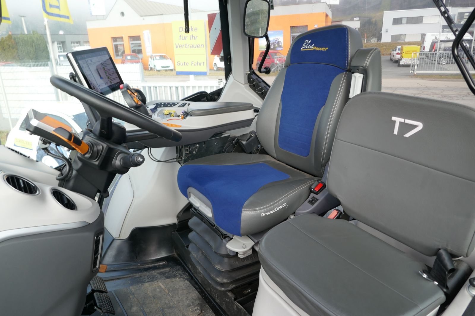 Traktor of the type New Holland T7.260 PLM Auto Command, Gebrauchtmaschine in Villach (Picture 12)