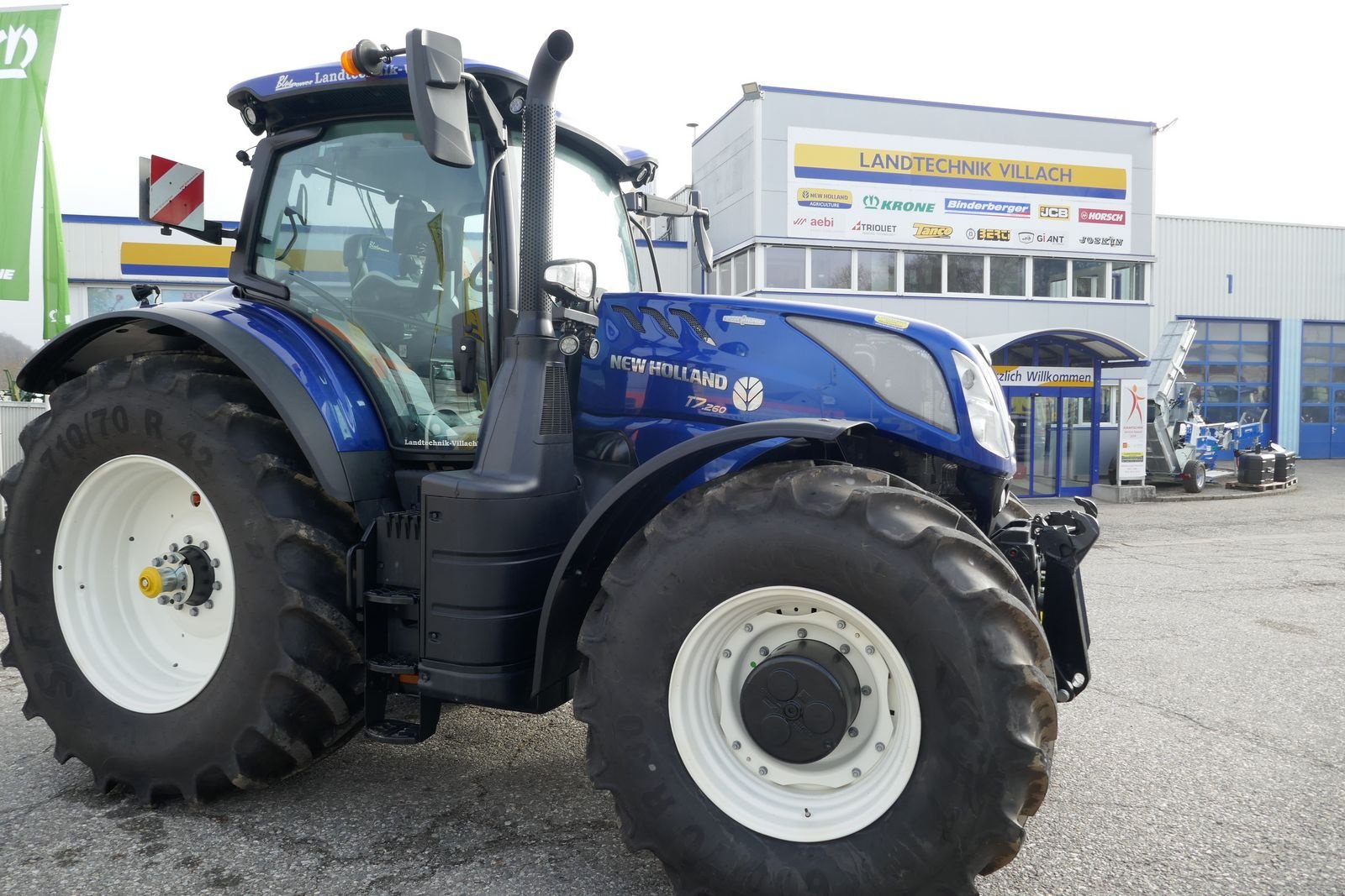 Traktor of the type New Holland T7.260 PLM Auto Command, Gebrauchtmaschine in Villach (Picture 4)