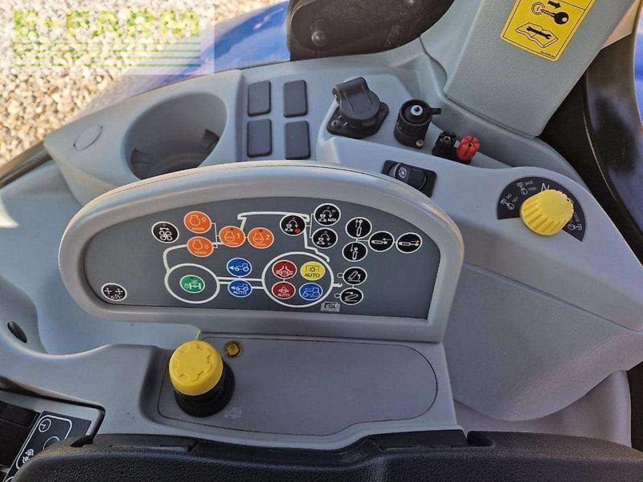 Traktor a típus New Holland t7.260 power command, Gebrauchtmaschine ekkor: ZELOW (Kép 11)