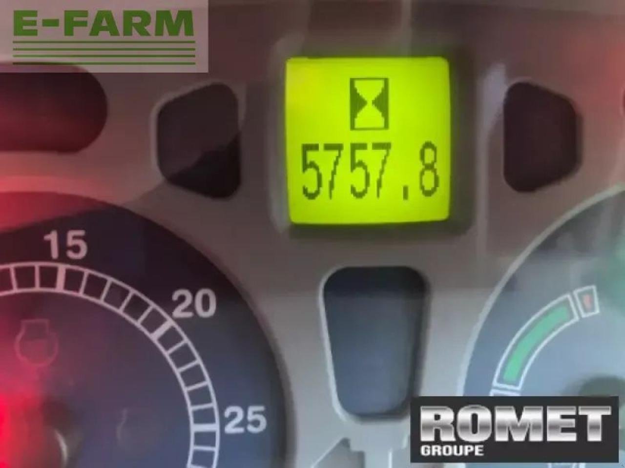 Traktor типа New Holland t7.260, Gebrauchtmaschine в GENNES-SUR-GLAIZE (Фотография 7)