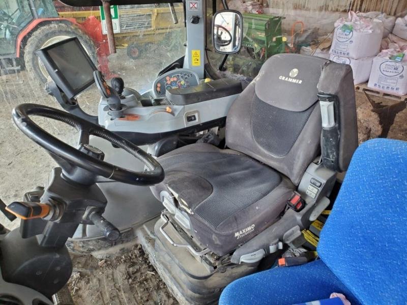 Traktor des Typs New Holland T7.260AC, Gebrauchtmaschine in BRAY en Val (Bild 8)