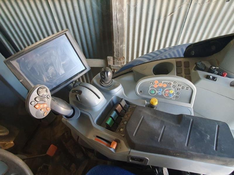 Traktor des Typs New Holland T7.260APC, Gebrauchtmaschine in BRAY en Val (Bild 7)