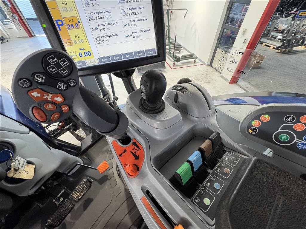 Traktor of the type New Holland T7.270 AC BLUEPOWER KUN 1100 TIMER! MED AUTOSTYRING!, Gebrauchtmaschine in Nørager (Picture 20)