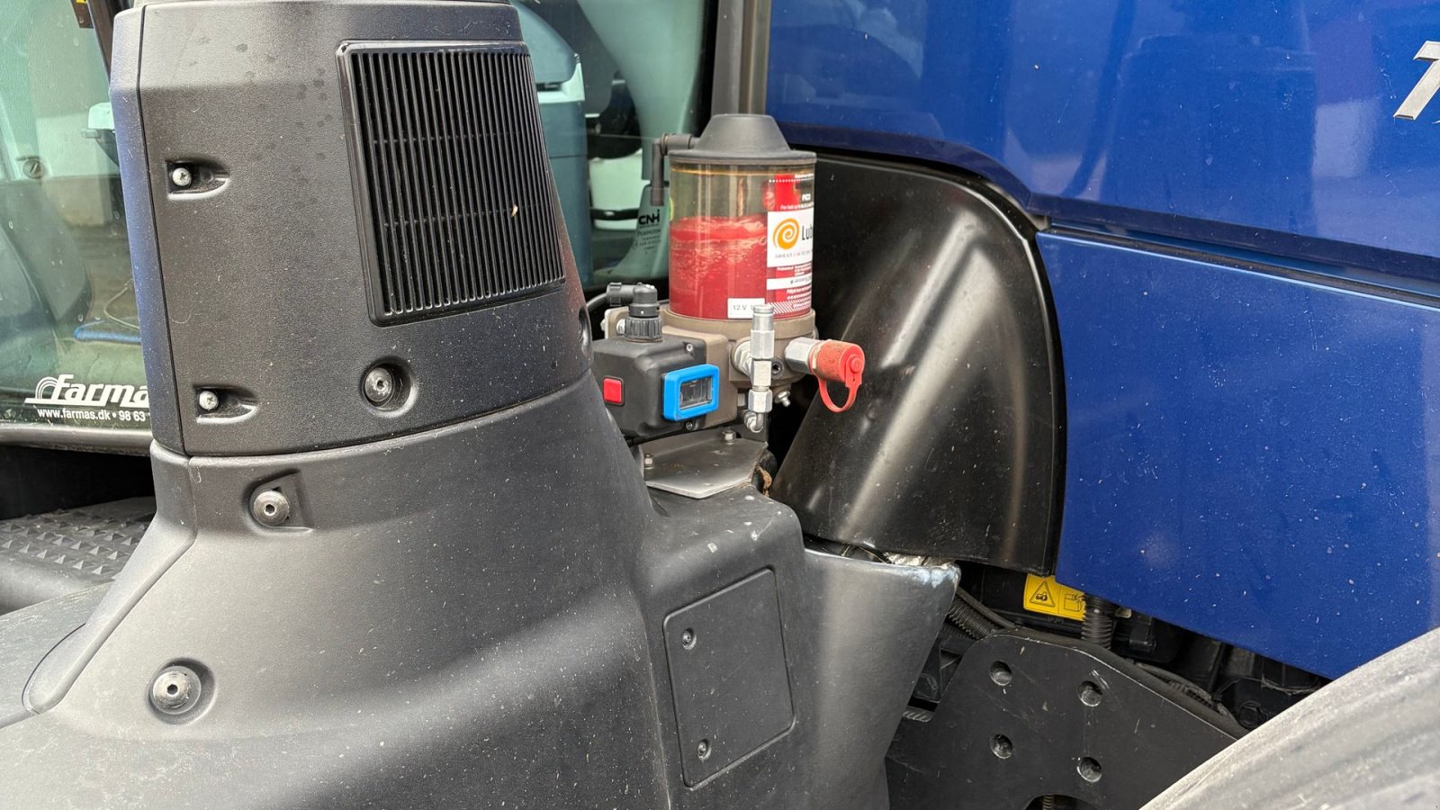 Traktor del tipo New Holland T7.270 AC BLUEPOWER Med RTK GPS, Gebrauchtmaschine In Løgstør (Immagine 8)