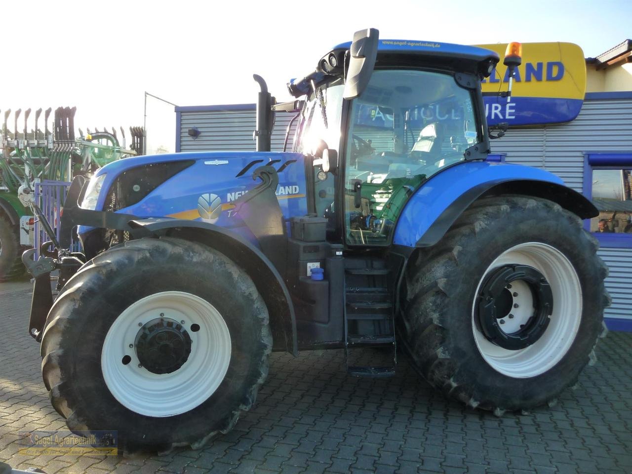 Traktor del tipo New Holland T7.270 AC F-Lader, Gebrauchtmaschine In Rhaunen (Immagine 2)