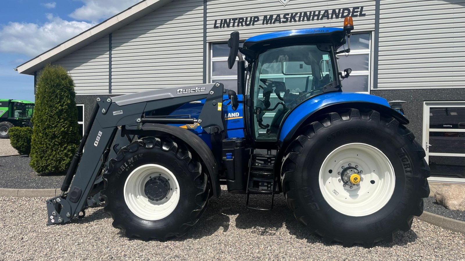 Traktor typu New Holland T7.270 AC med frontlift og frontlæsser. Den kan også købes uden frontlæsser., Gebrauchtmaschine v Lintrup (Obrázek 15)