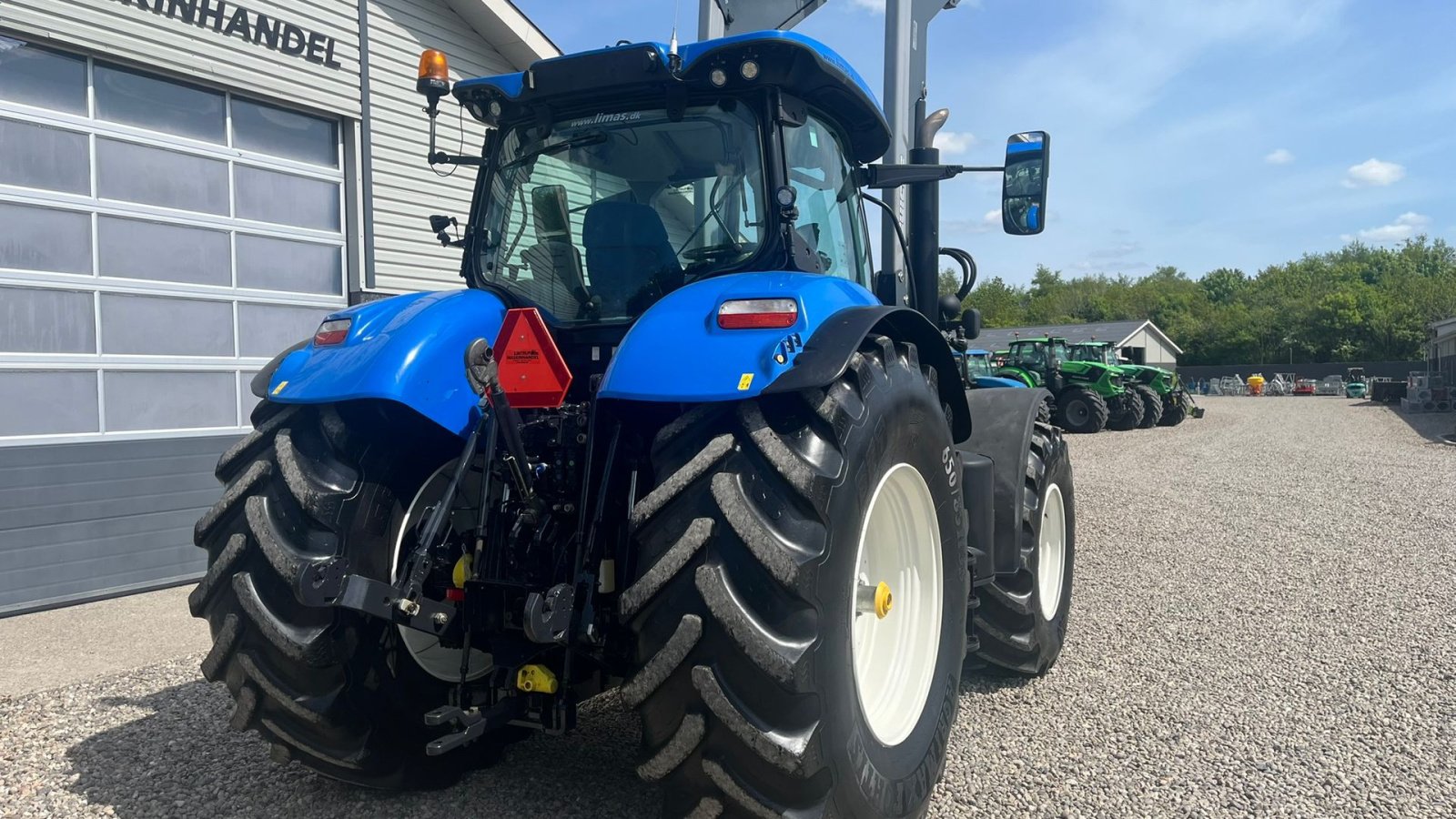 Traktor typu New Holland T7.270 AC med frontlift og frontlæsser. Den kan også købes uden frontlæsser., Gebrauchtmaschine v Lintrup (Obrázek 20)