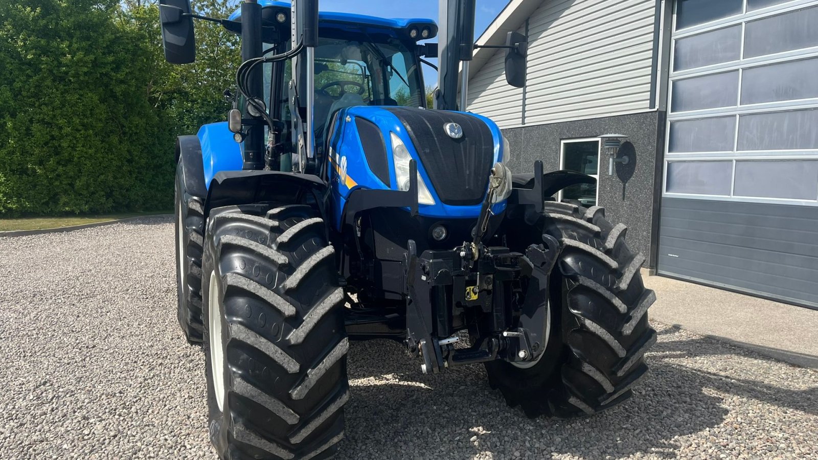 Traktor typu New Holland T7.270 AC med frontlift og frontlæsser. Den kan også købes uden frontlæsser., Gebrauchtmaschine v Lintrup (Obrázek 24)