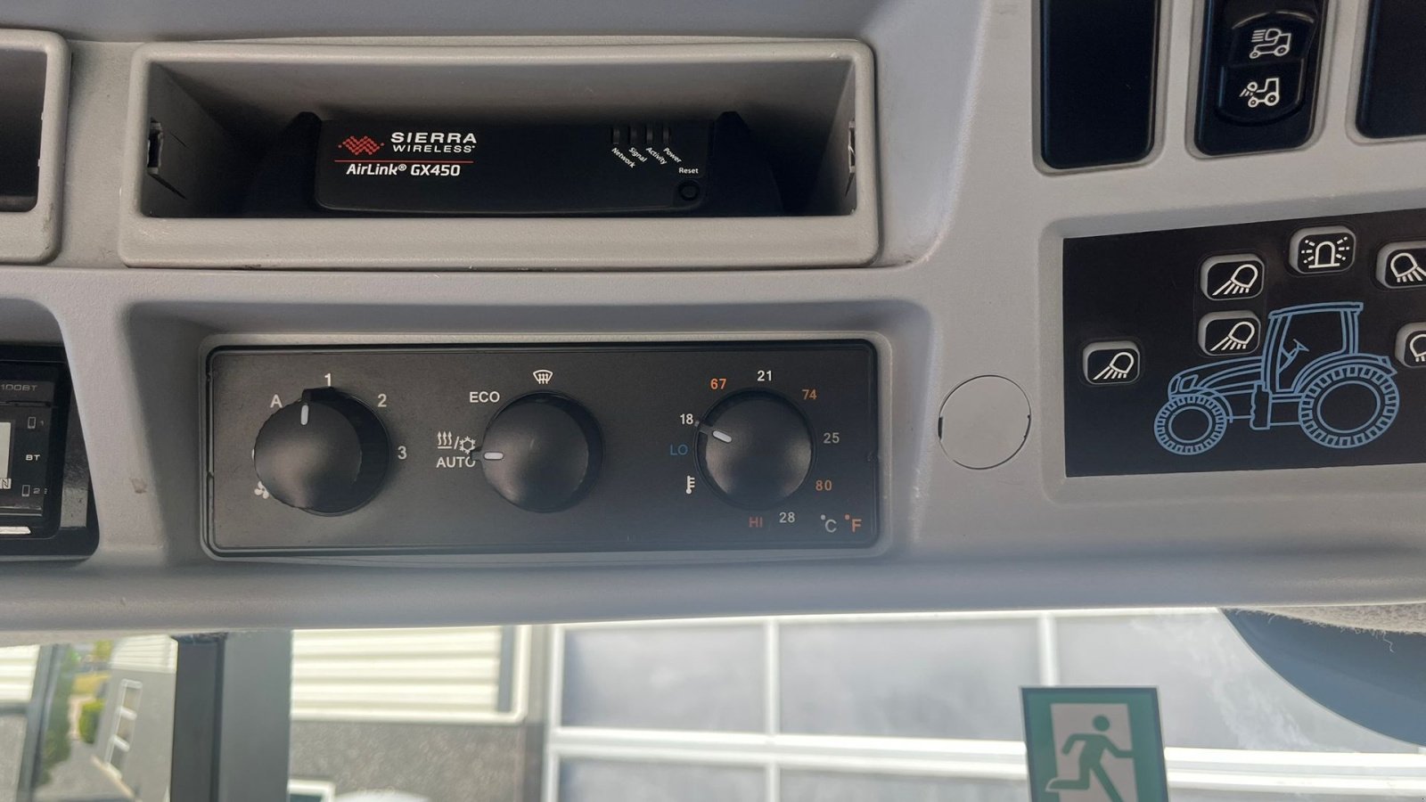 Traktor типа New Holland T7.270 AC med frontlift og frontlæsser, Gebrauchtmaschine в Lintrup (Фотография 10)