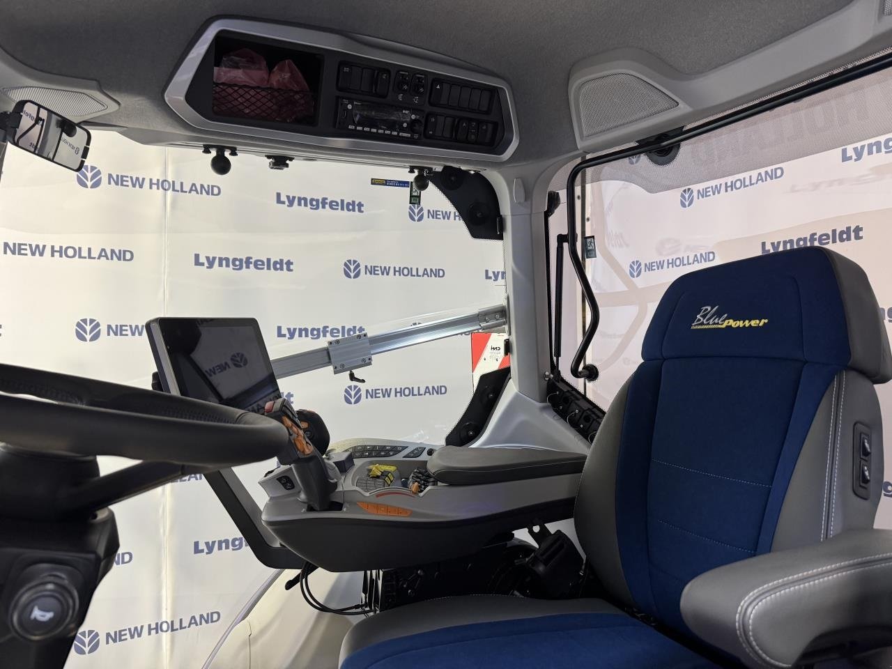 Traktor Türe ait New Holland T7.270 AC NEW GEN, Gebrauchtmaschine içinde Hadsten (resim 6)