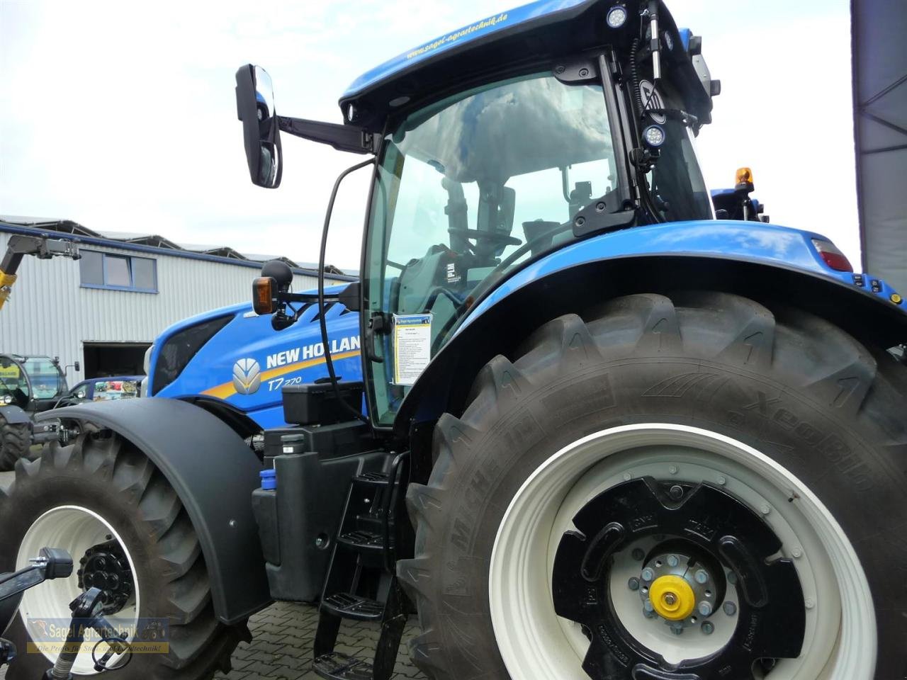 Traktor des Typs New Holland T7.270 AC Stage V, Neumaschine in Rhaunen (Bild 3)