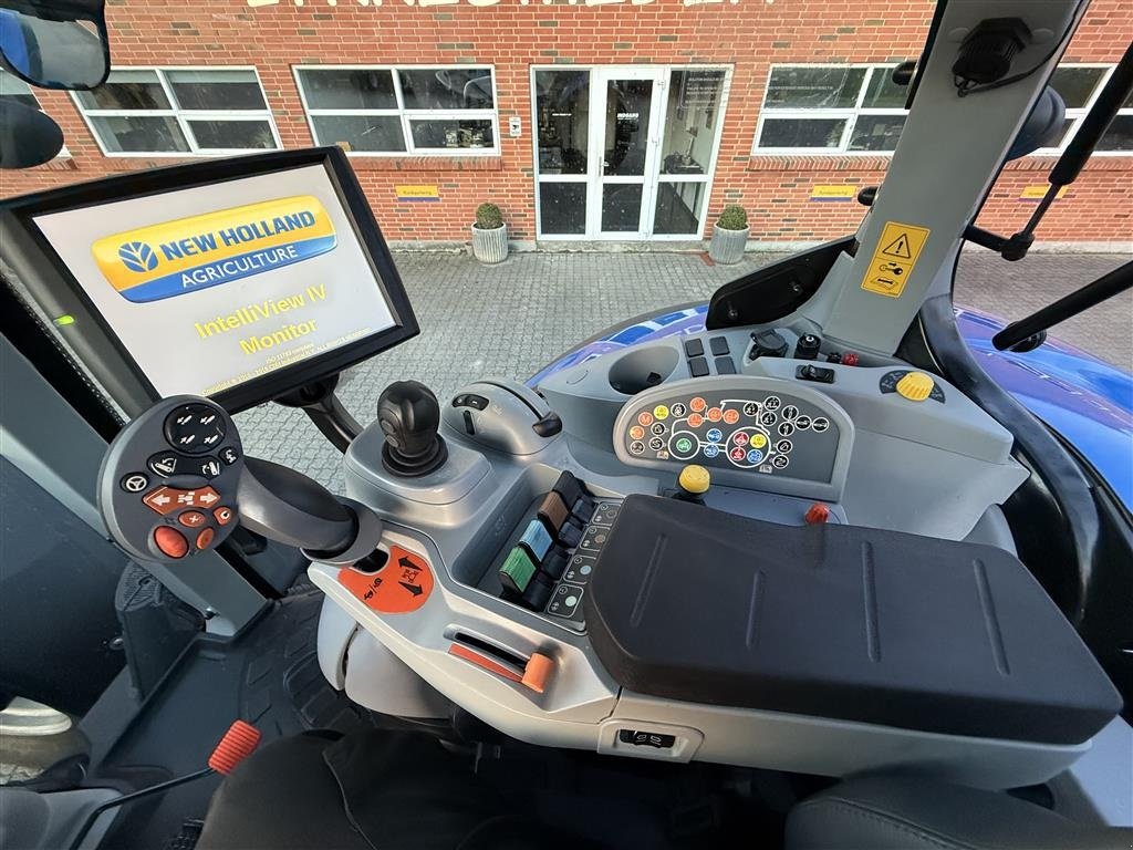 Traktor des Typs New Holland T7.270 AC, Gebrauchtmaschine in Gjerlev J. (Bild 16)