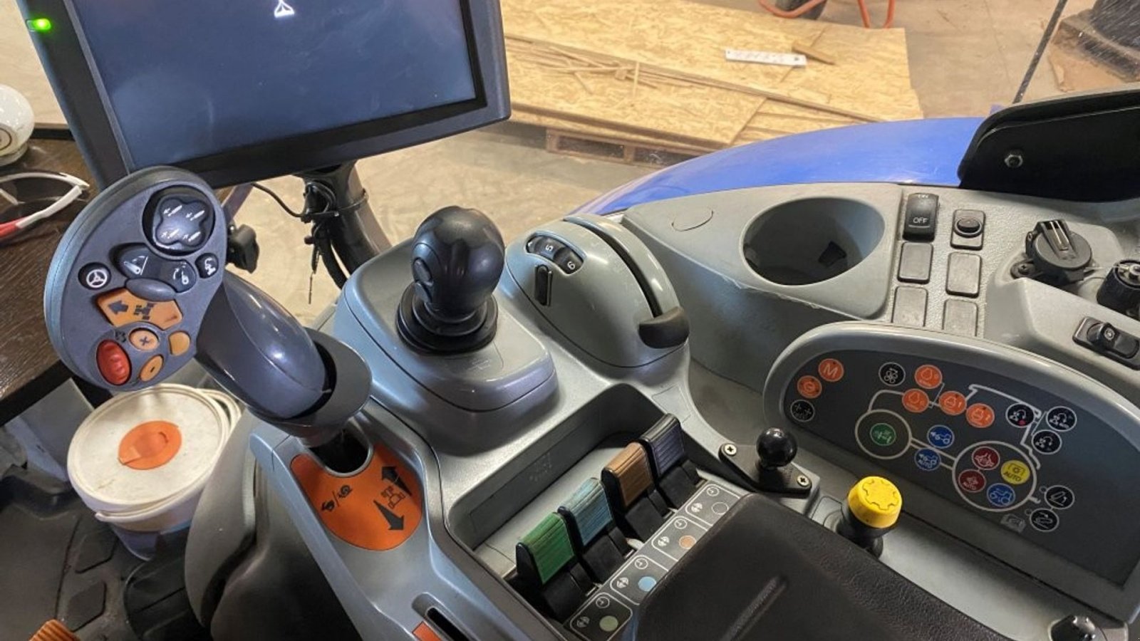 Traktor des Typs New Holland T7.270 AC, Gebrauchtmaschine in Tinglev (Bild 5)