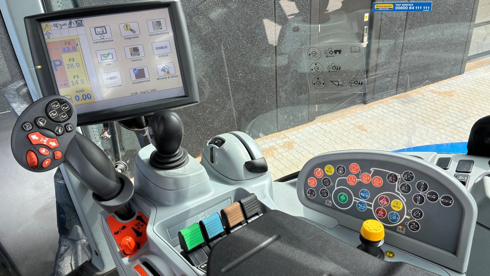 Traktor des Typs New Holland T7.270 Auto Command, Gebrauchtmaschine in Hedensted (Bild 11)
