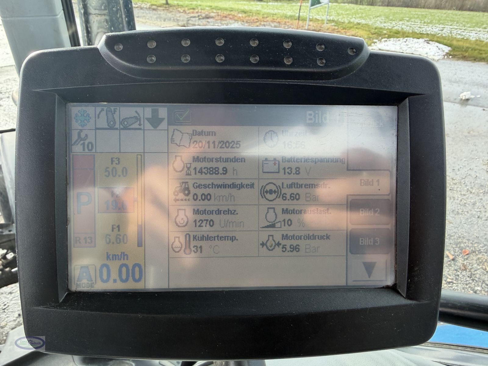 Traktor van het type New Holland T7.270 Auto Command, Gebrauchtmaschine in Münzkirchen (Foto 15)