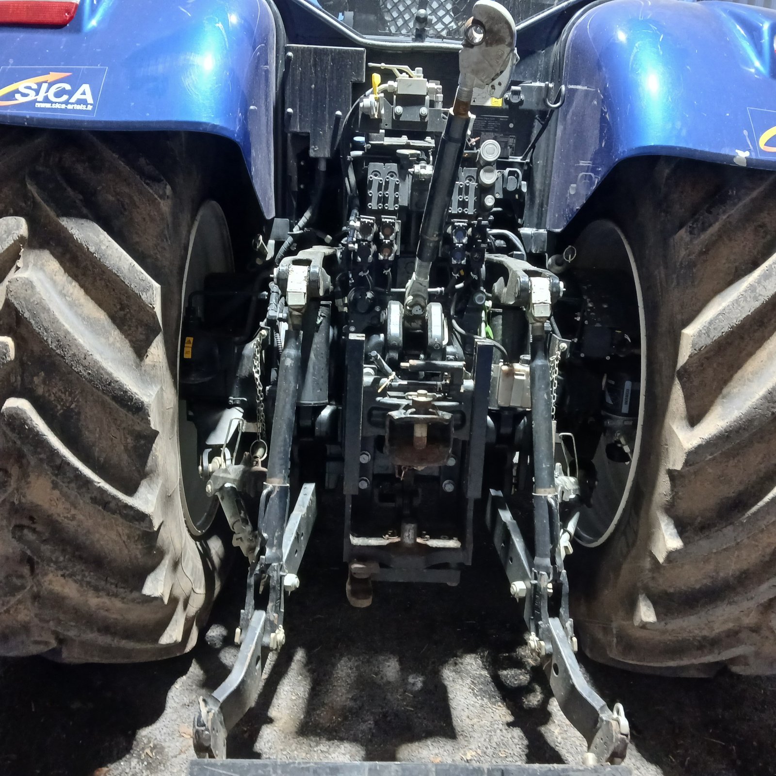 Traktor del tipo New Holland T7.270 AUTOCOMM., Gebrauchtmaschine In HERLIN LE SEC (Immagine 5)