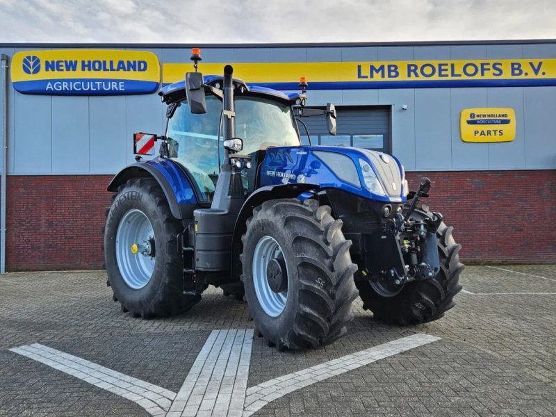 Traktor от тип New Holland T7.270 AutoCommand Gen, Gebrauchtmaschine в BENNEKOM