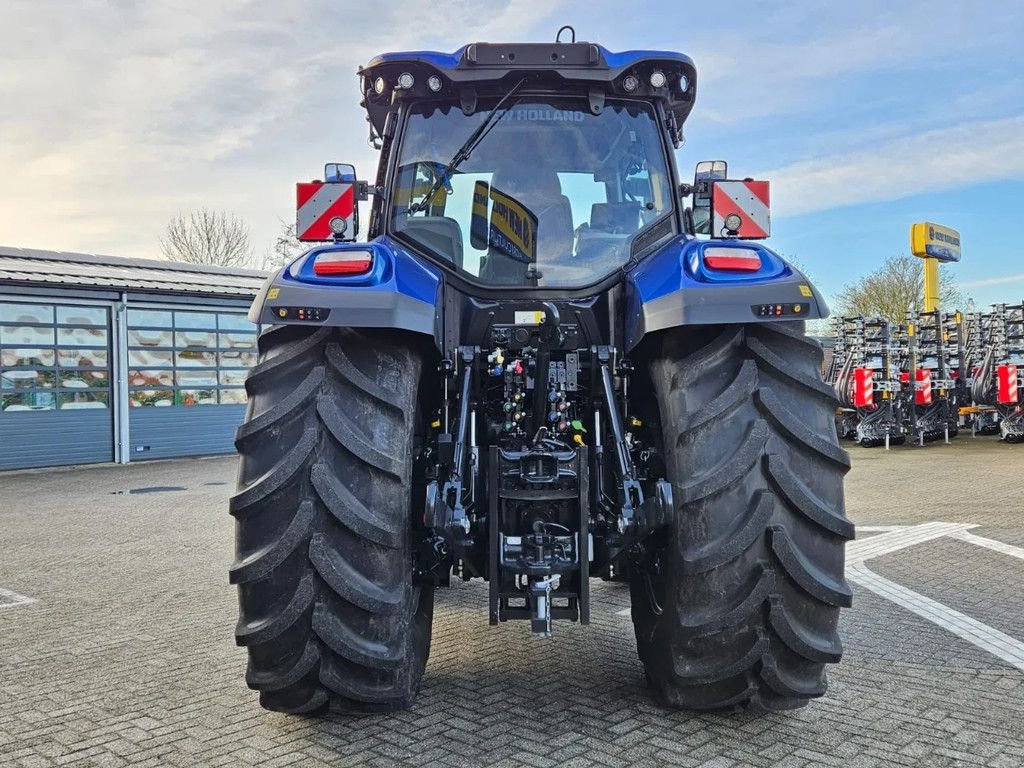 Traktor of the type New Holland T7.270 AutoCommand Gen, Gebrauchtmaschine in BENNEKOM (Picture 4)