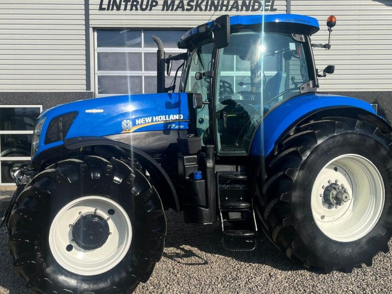 Traktor of the type New Holland T7.270 AutoCommand med frontlift, Gebrauchtmaschine in Lintrup (Picture 1)