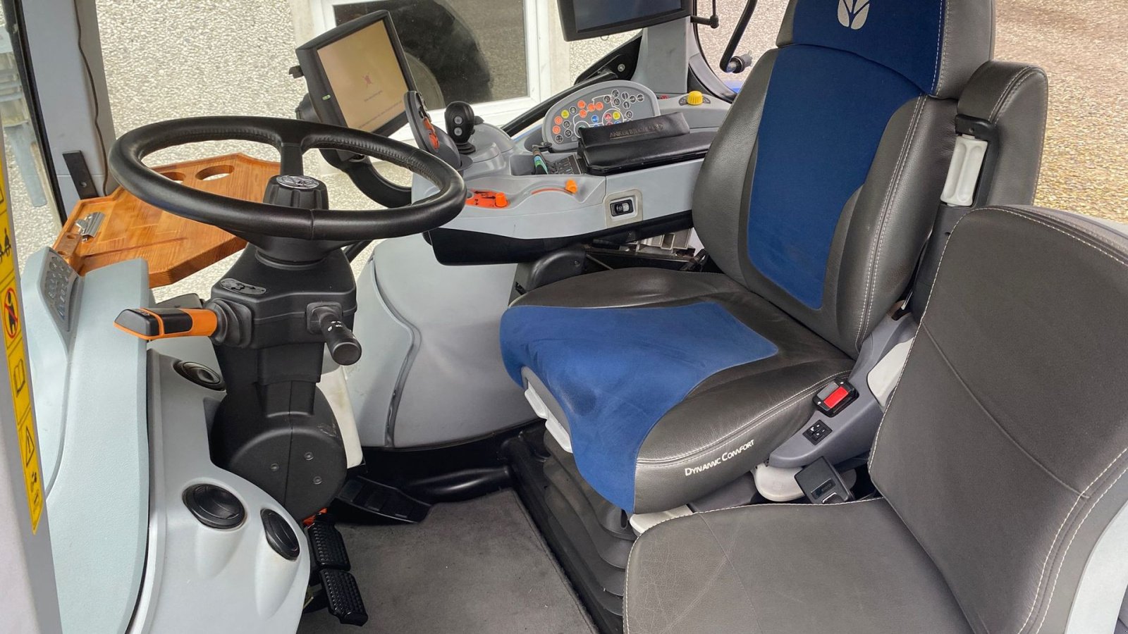 Traktor del tipo New Holland T7.270 AutoCommand T7.270, Gebrauchtmaschine In Aulum (Immagine 12)