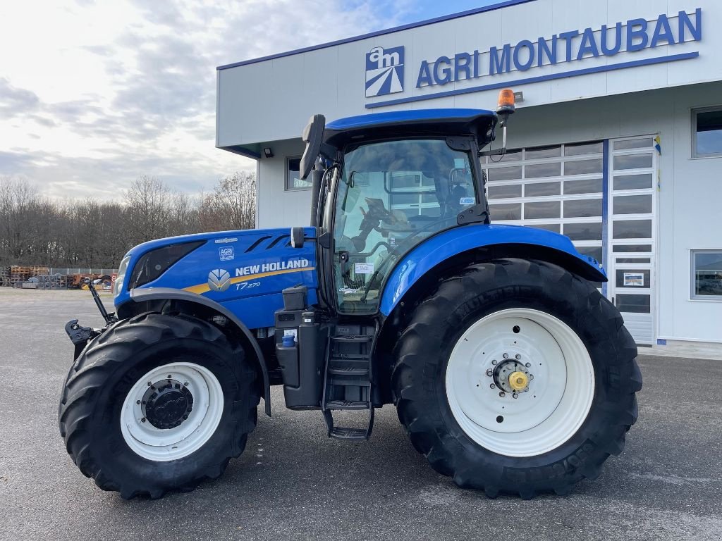 Traktor of the type New Holland T7.270 AUTOCOMMAND, Gebrauchtmaschine in Montauban (Picture 4)