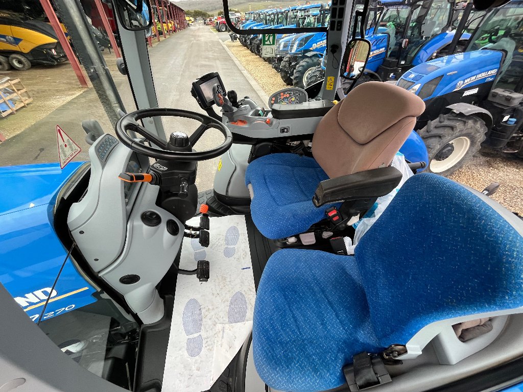 Traktor типа New Holland T7.270 Autocommand, Gebrauchtmaschine в VERT TOULON (Фотография 5)