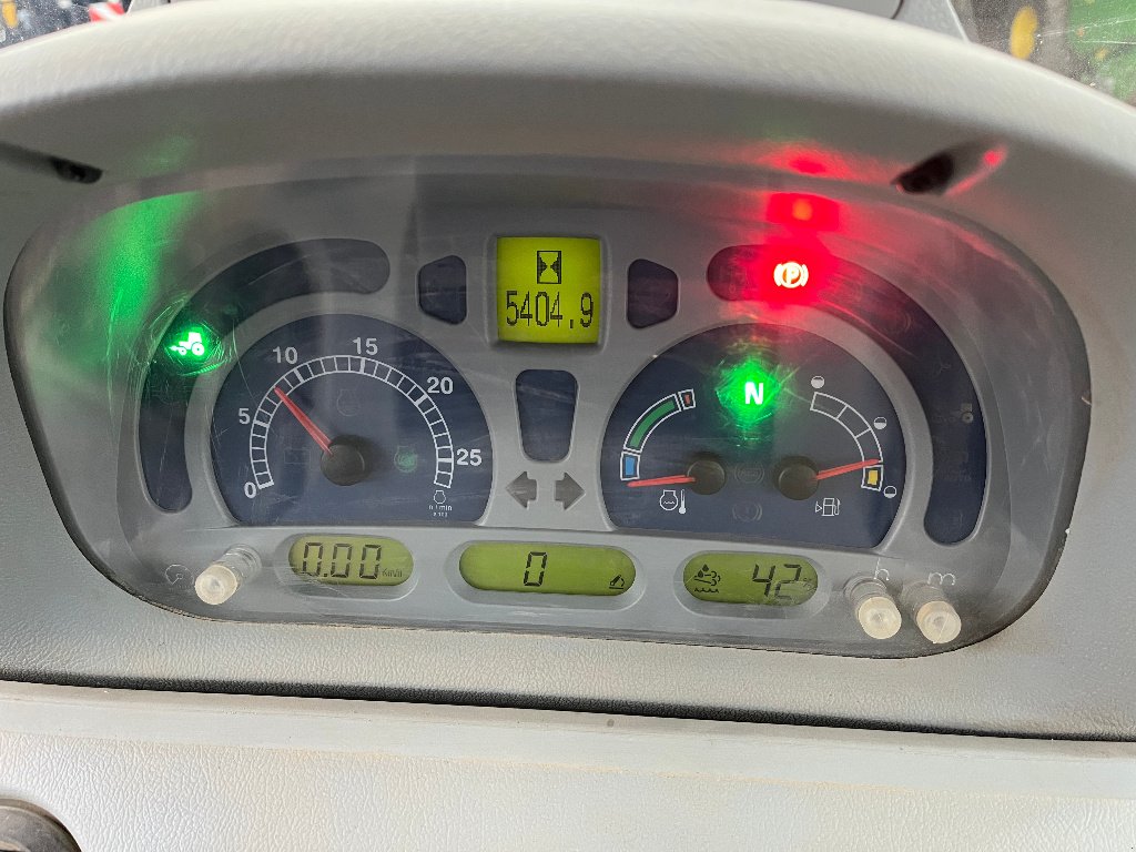 Traktor des Typs New Holland T7.270 Autocommand, Gebrauchtmaschine in VERT TOULON (Bild 3)