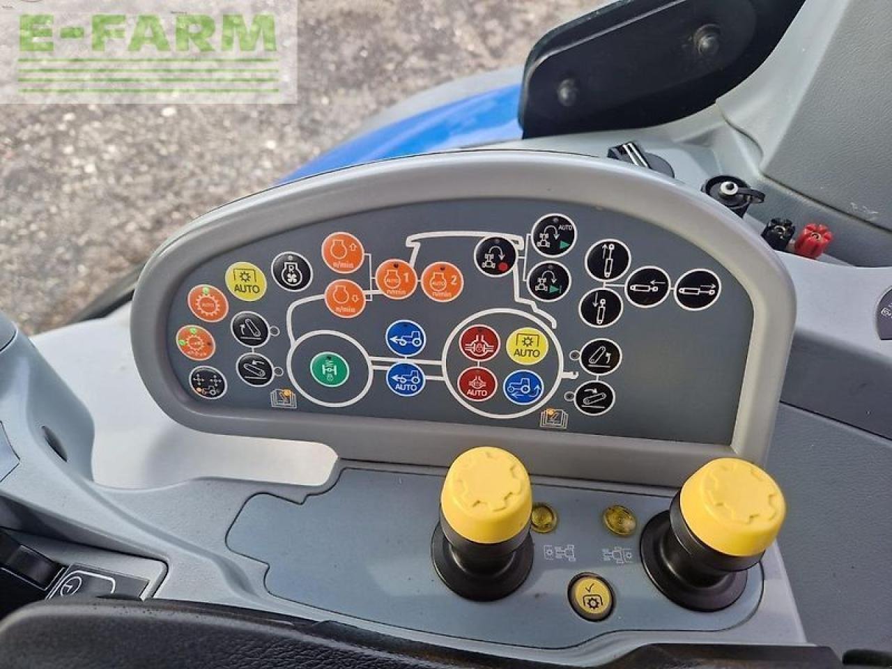 Traktor typu New Holland t7.270 autocommand, Gebrauchtmaschine w ZELOW (Zdjęcie 16)